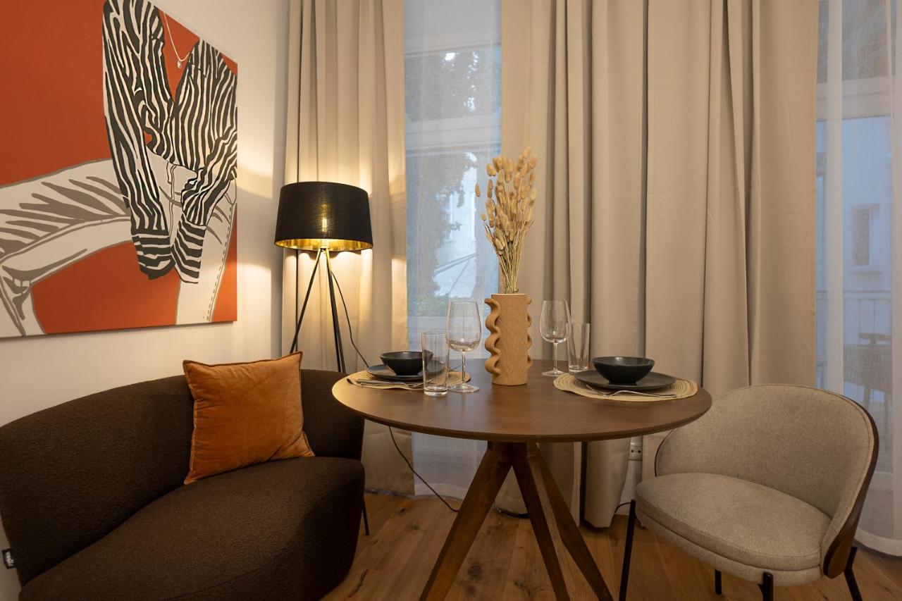Stylish Central 1-Bedroom Apartment With A Terrace Viena Exterior foto